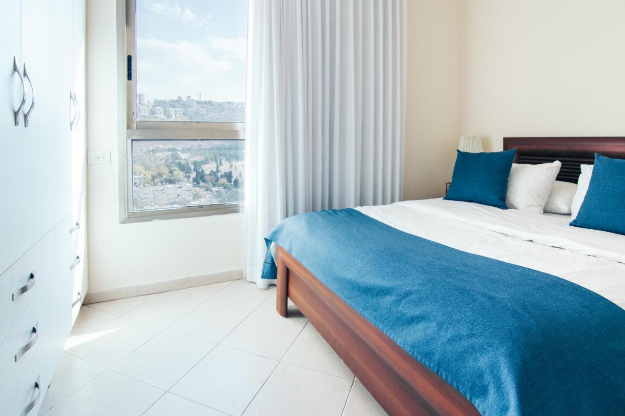 Almog Beach Apt Hotel מלון דירות אלמוג ביץ' Haifa Kültér fotó