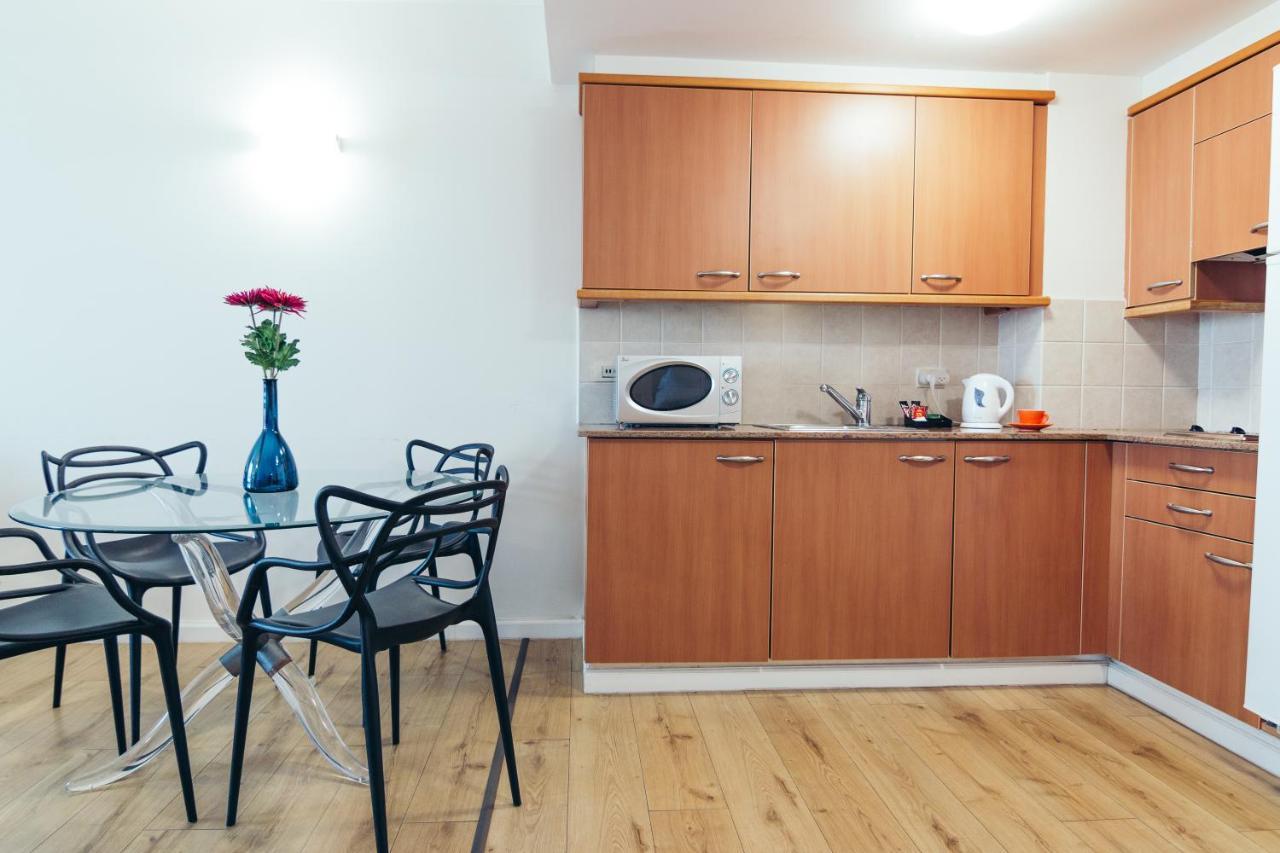 Almog Beach Apt Hotel מלון דירות אלמוג ביץ' Haifa Kültér fotó