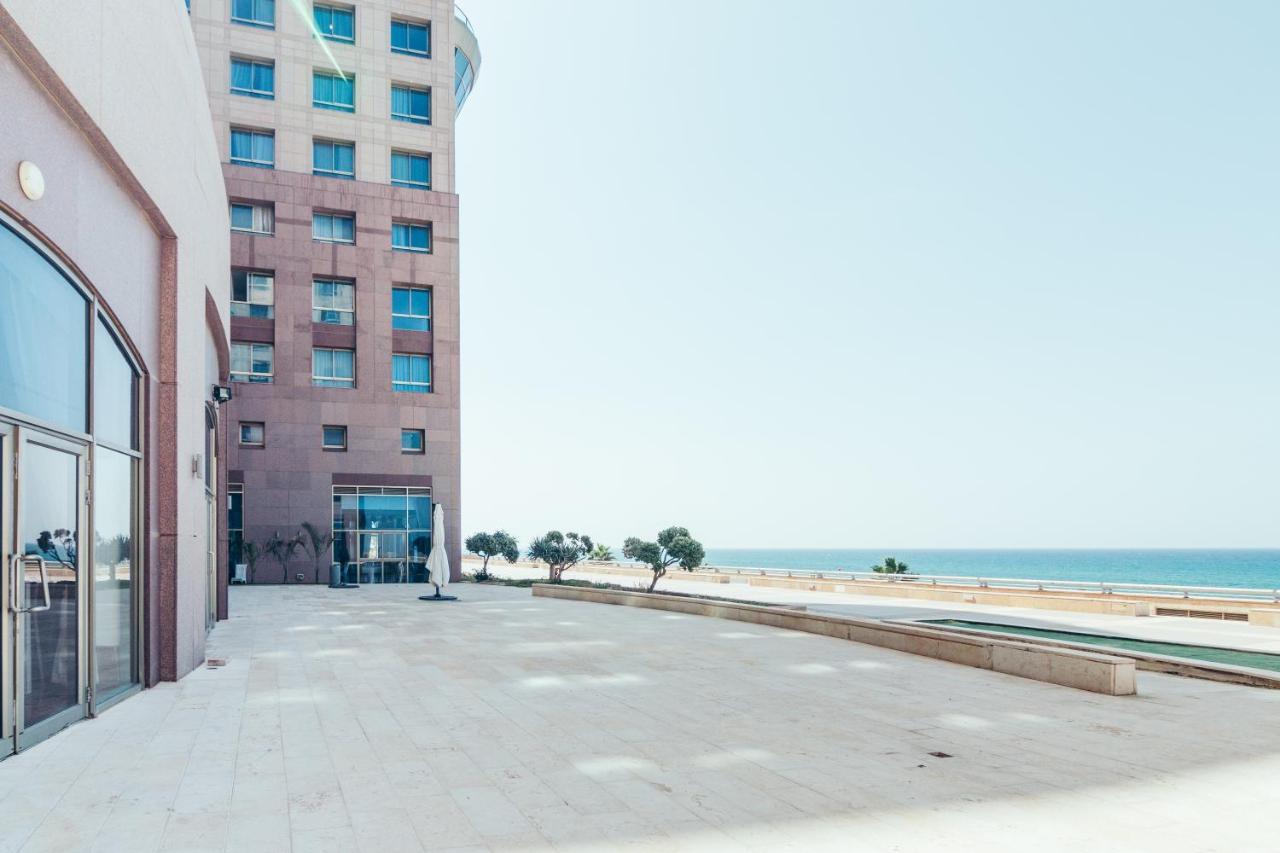 Almog Beach Apt Hotel מלון דירות אלמוג ביץ' Haifa Kültér fotó