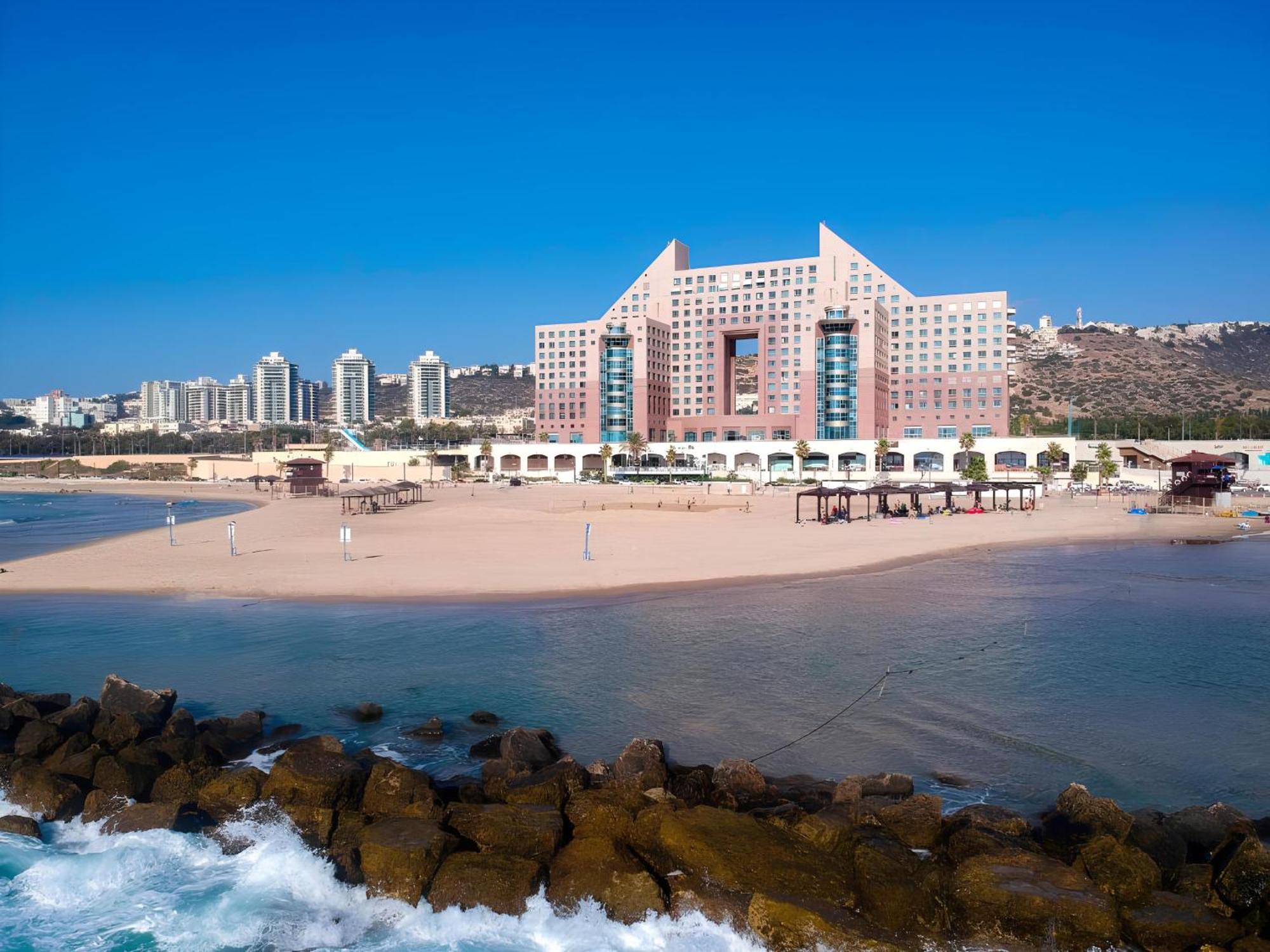 Almog Beach Apt Hotel מלון דירות אלמוג ביץ' Haifa Kültér fotó