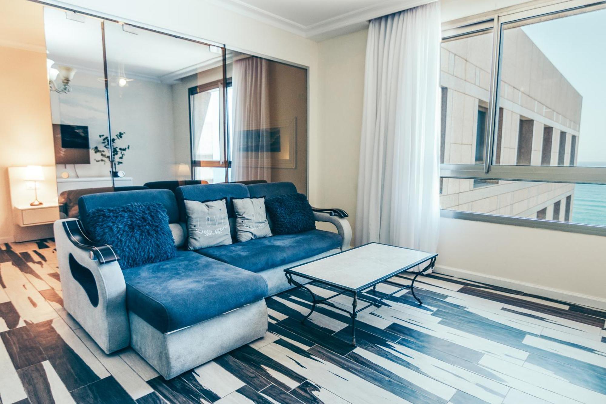 Almog Beach Apt Hotel מלון דירות אלמוג ביץ' Haifa Kültér fotó
